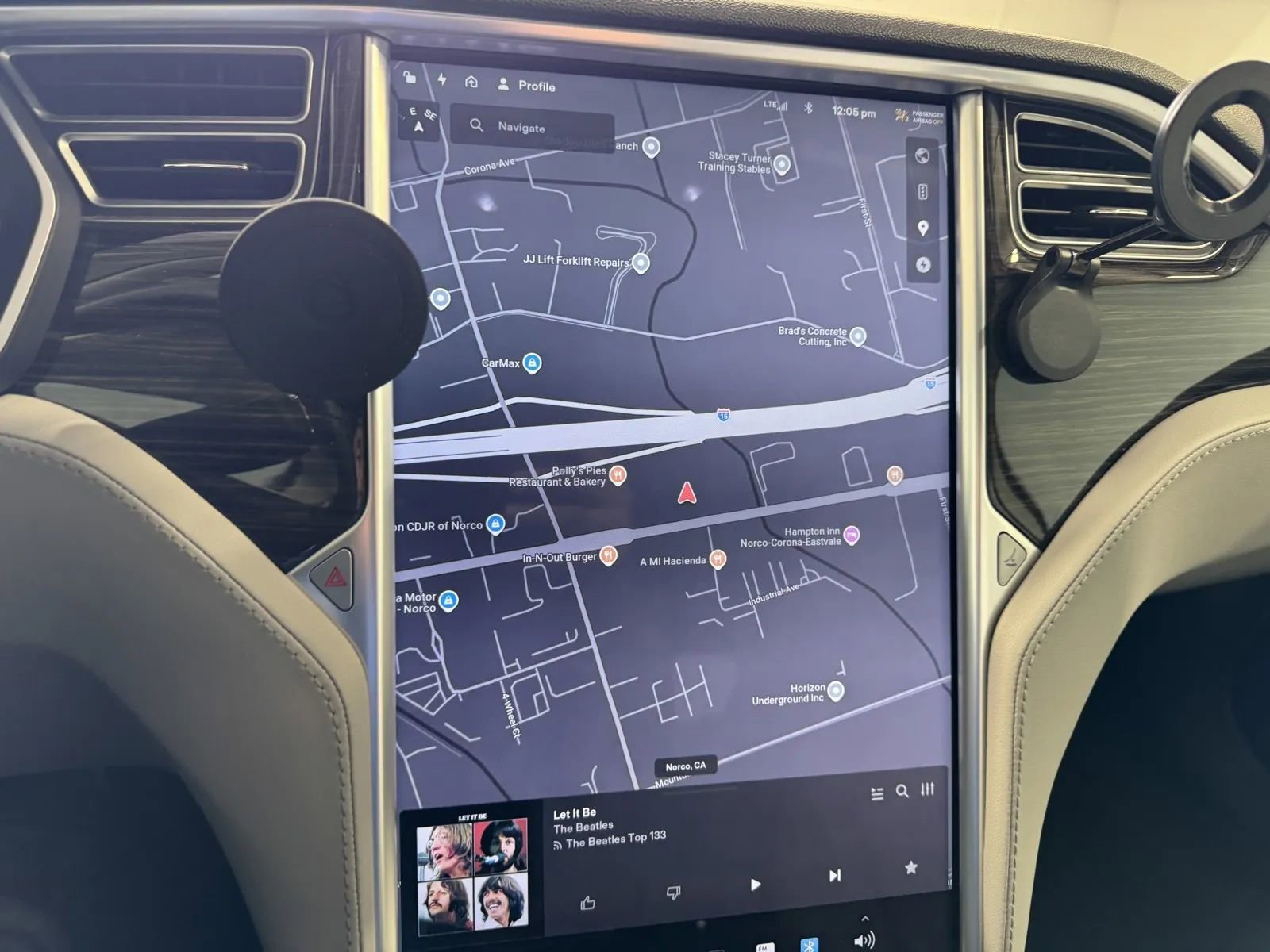 Used 2014 Tesla Model S 85 image 14