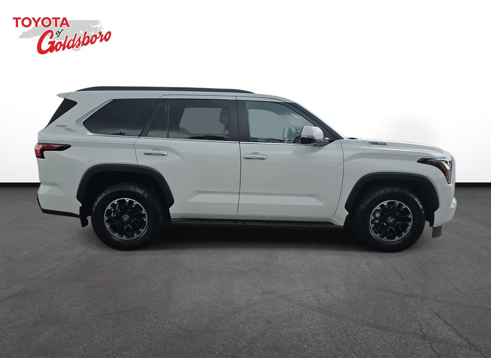 Used 2026 Toyota Sequoia SR5 w/ TRD Off-Road Package AWD/4WD image 4