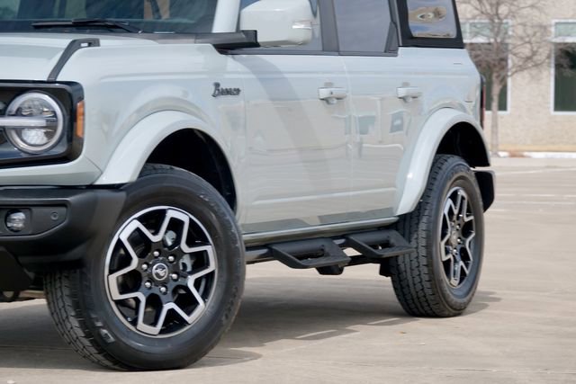 Used 2023 Ford Bronco Outer Banks image 20