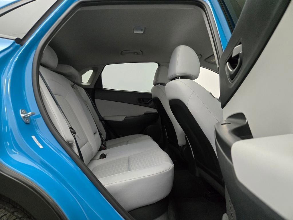 Used 2022 Hyundai Kona SEL image 31