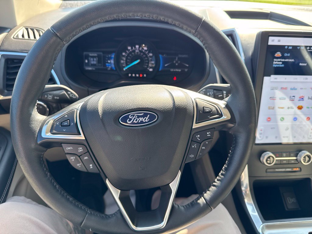 Used 2024 Ford Edge Titanium AWD/4WD image 24