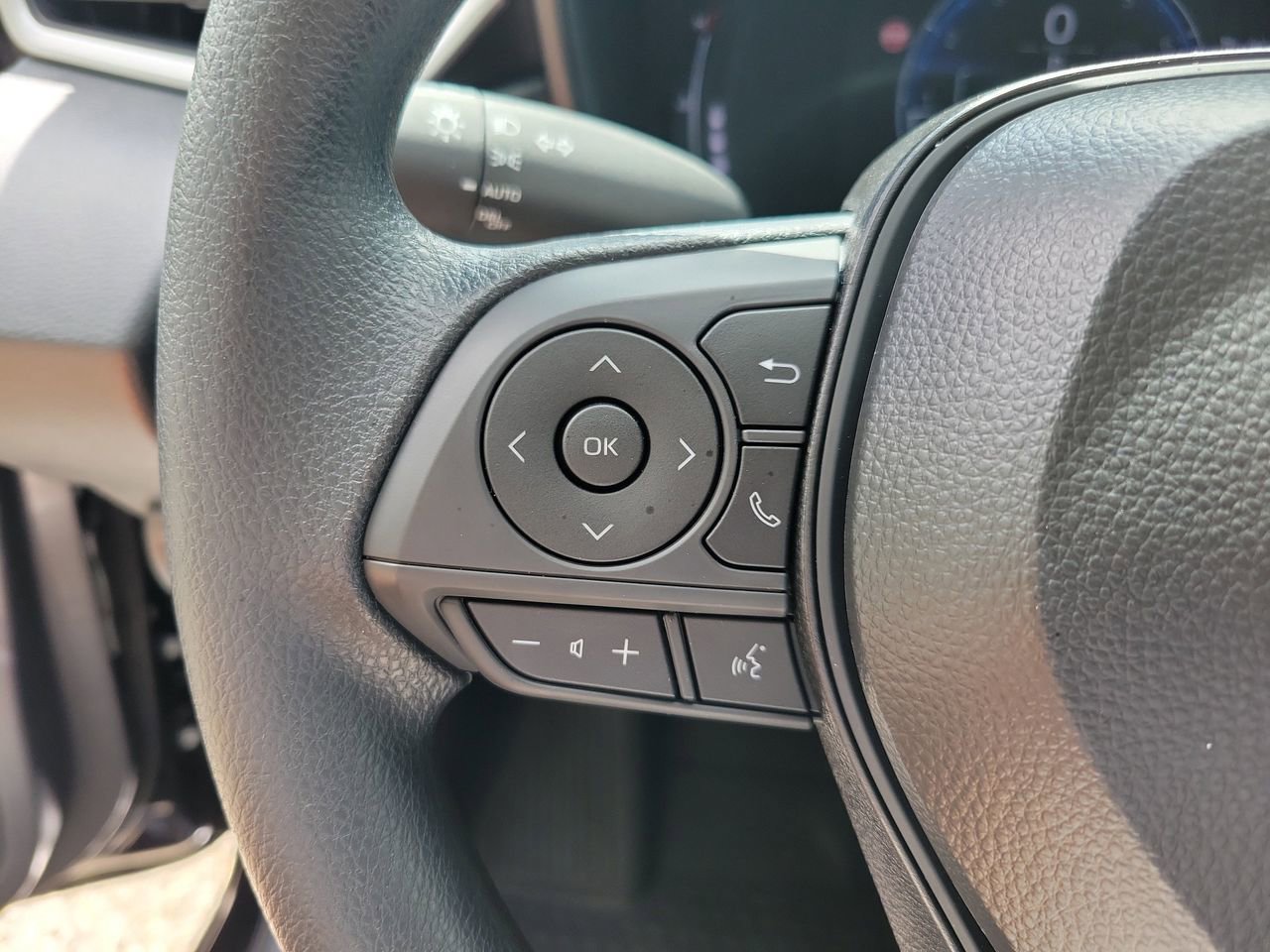 Used 2026 Toyota Corolla LE image 19