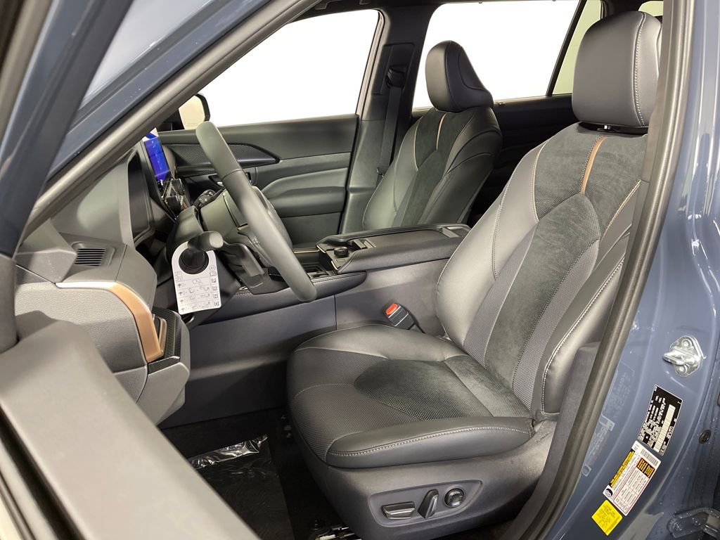 New 2026 Toyota Grand Highlander AWD Hybrid image 12