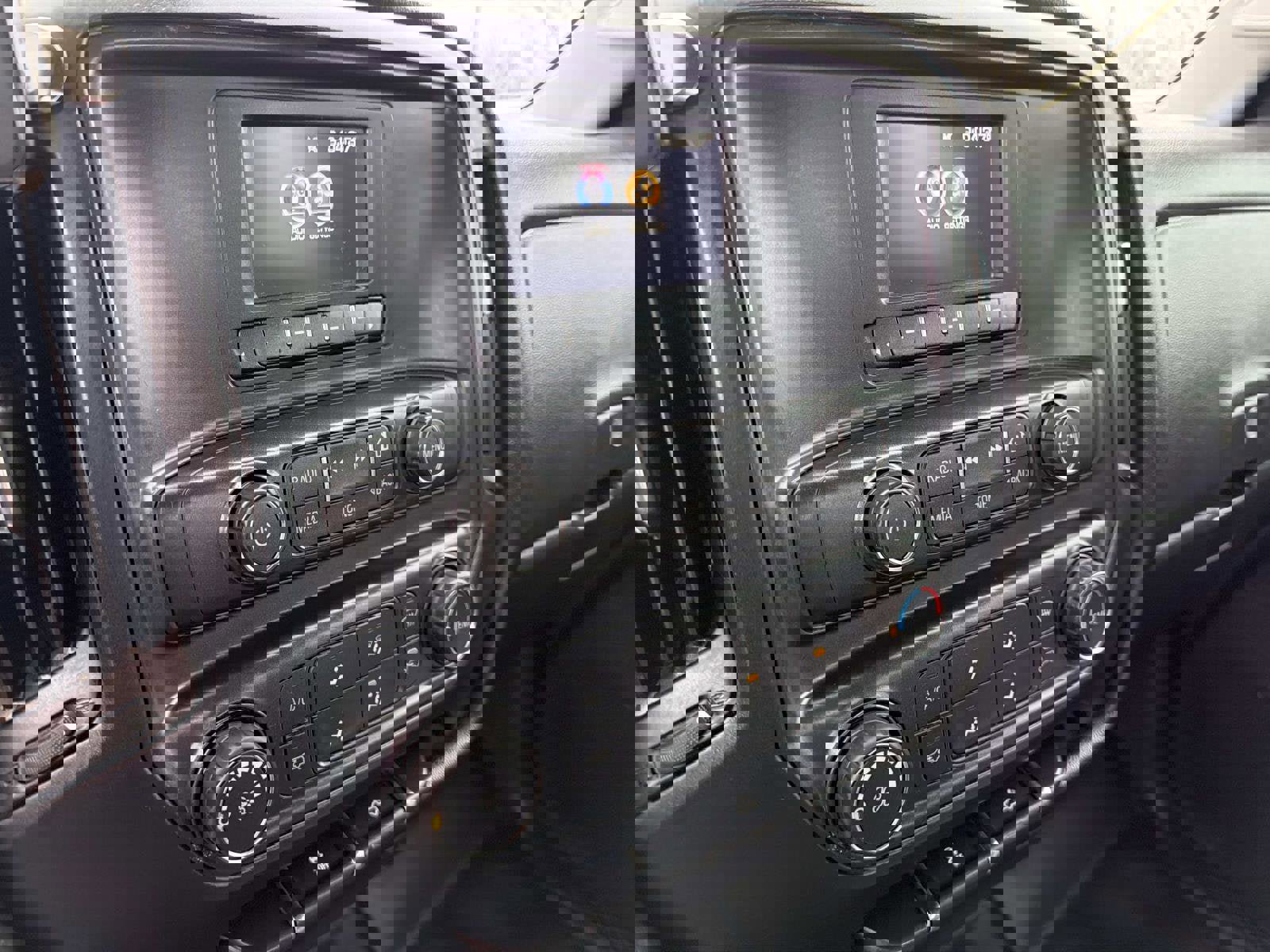 Used 2016 GMC Sierra 2500 2WD Crew Cab image 9