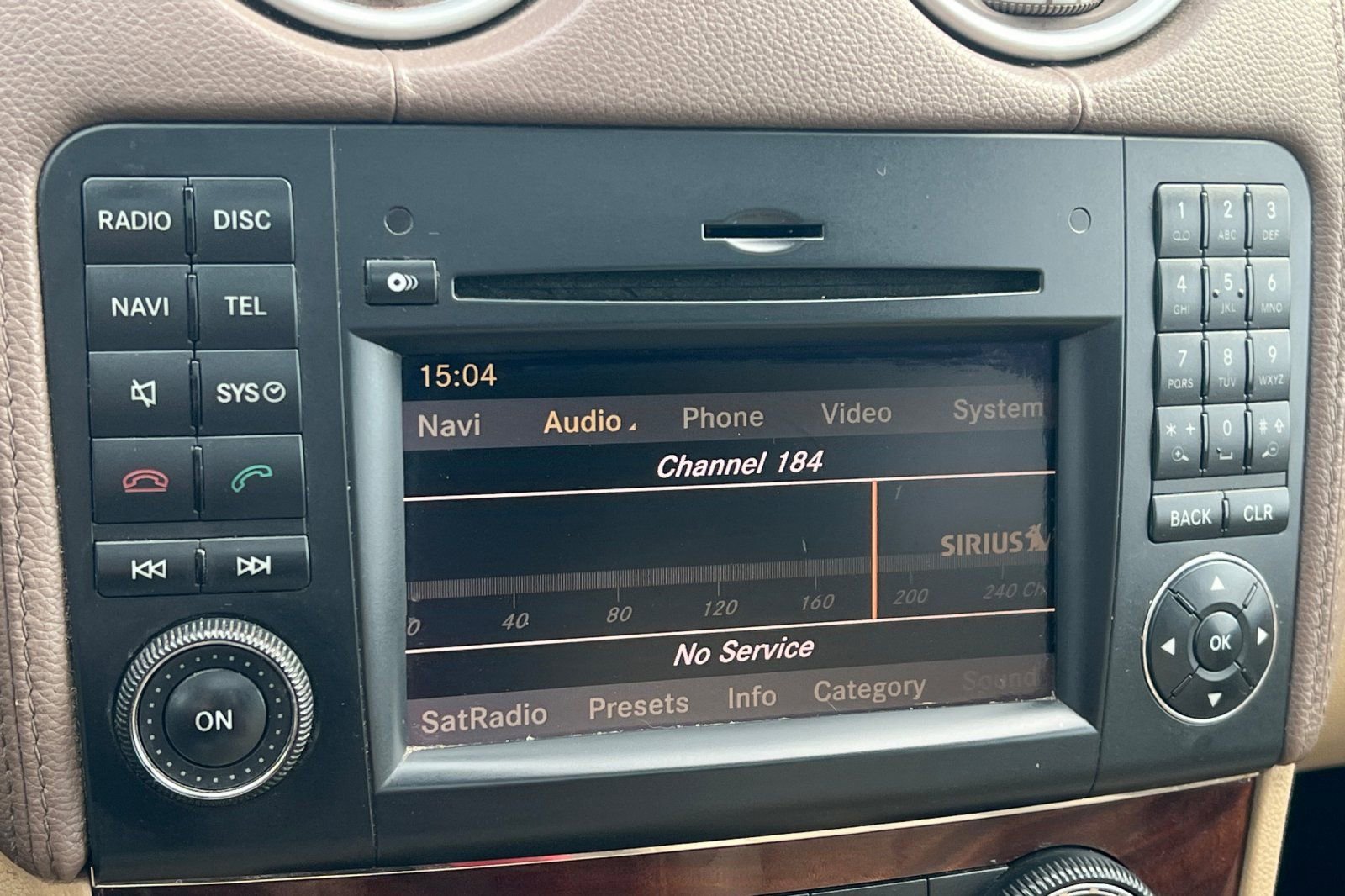 Used 2012 Mercedes-Benz GL 450 4MATIC image 17