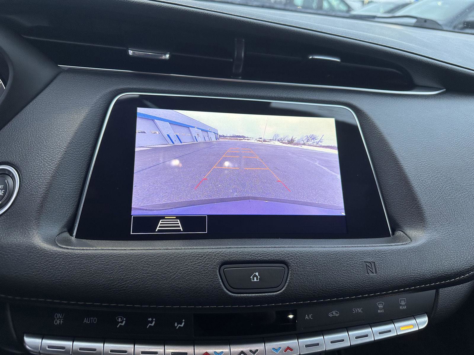 Used 2020 Cadillac XT4 Premium Luxury image 35