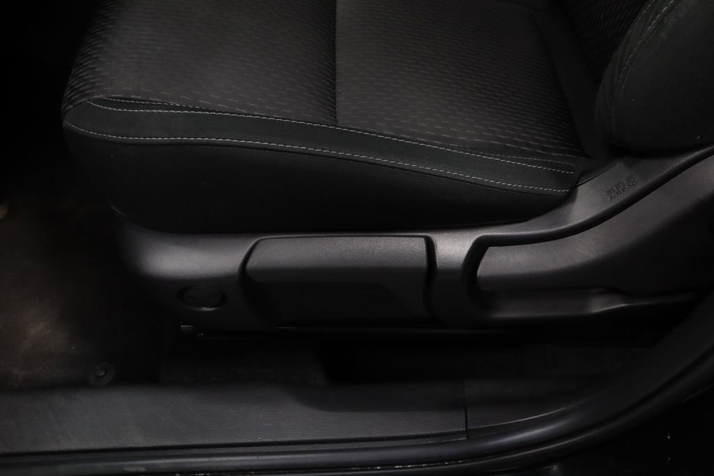 Used 2022 Mitsubishi Outlander ES image 23