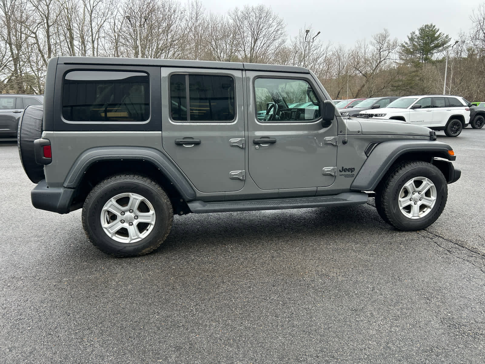 Used 2021 Jeep Wrangler Unlimited Sport image 4