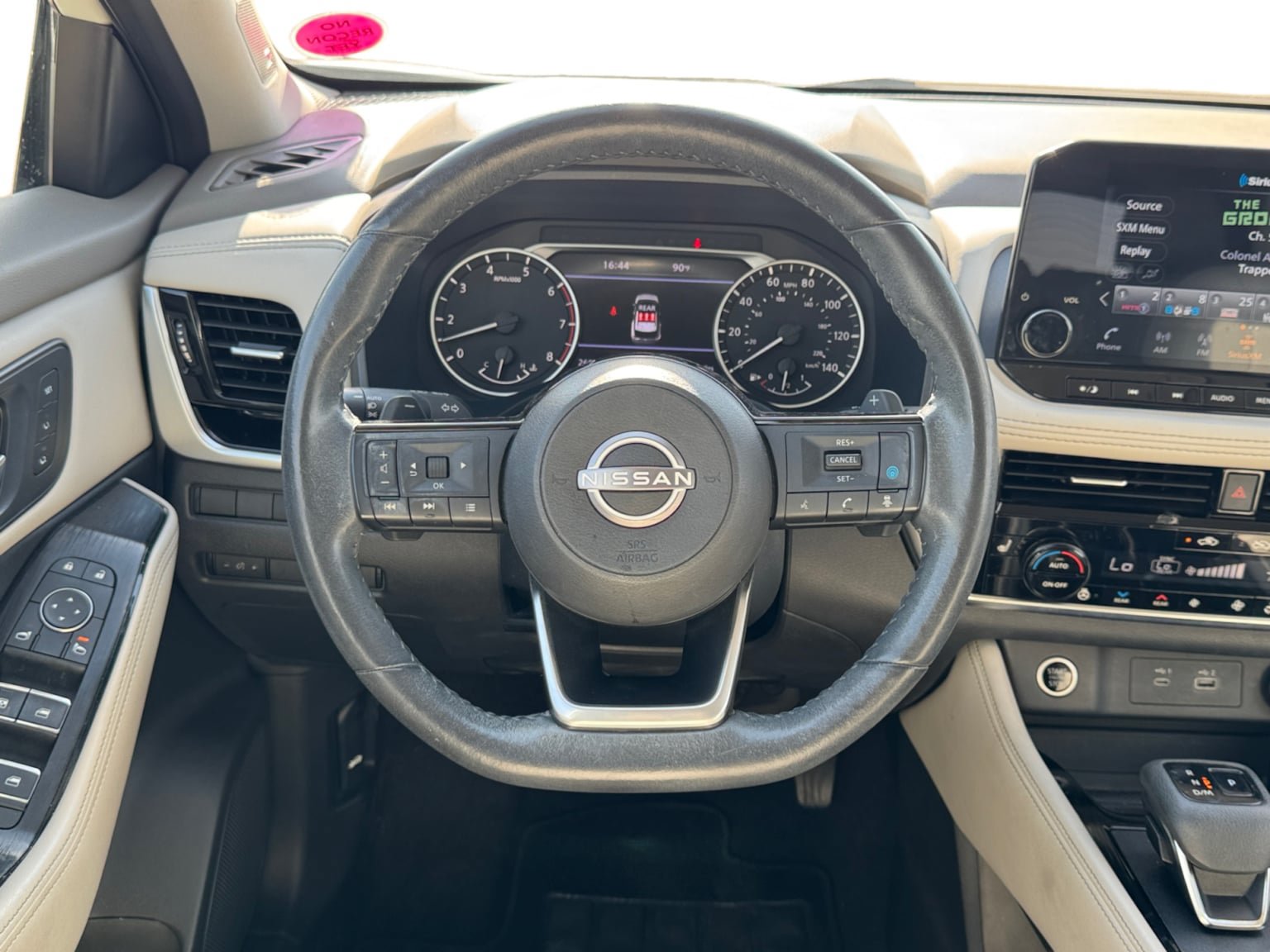Used 2023 Nissan Rogue SL w/ SL Premium Package FWD image 13