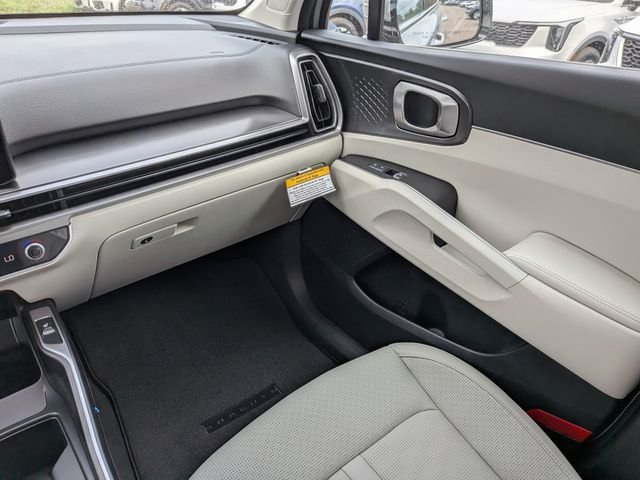 New 2026 Kia Sorento S FWD image 16