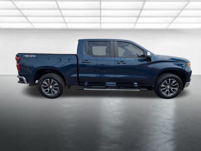 Used 2023 Chevrolet Silverado 1500 LT AWD/4WD image 27