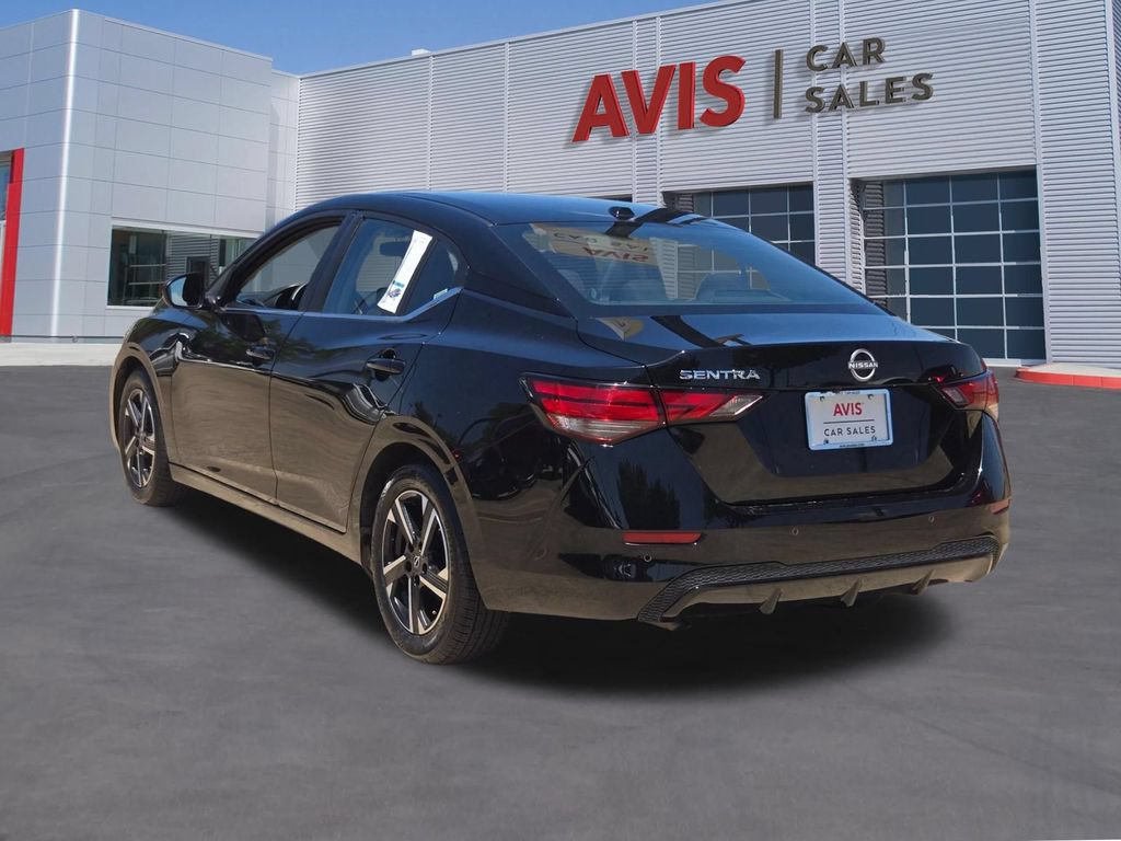 Used 2025 Nissan Sentra SV FWD image 3