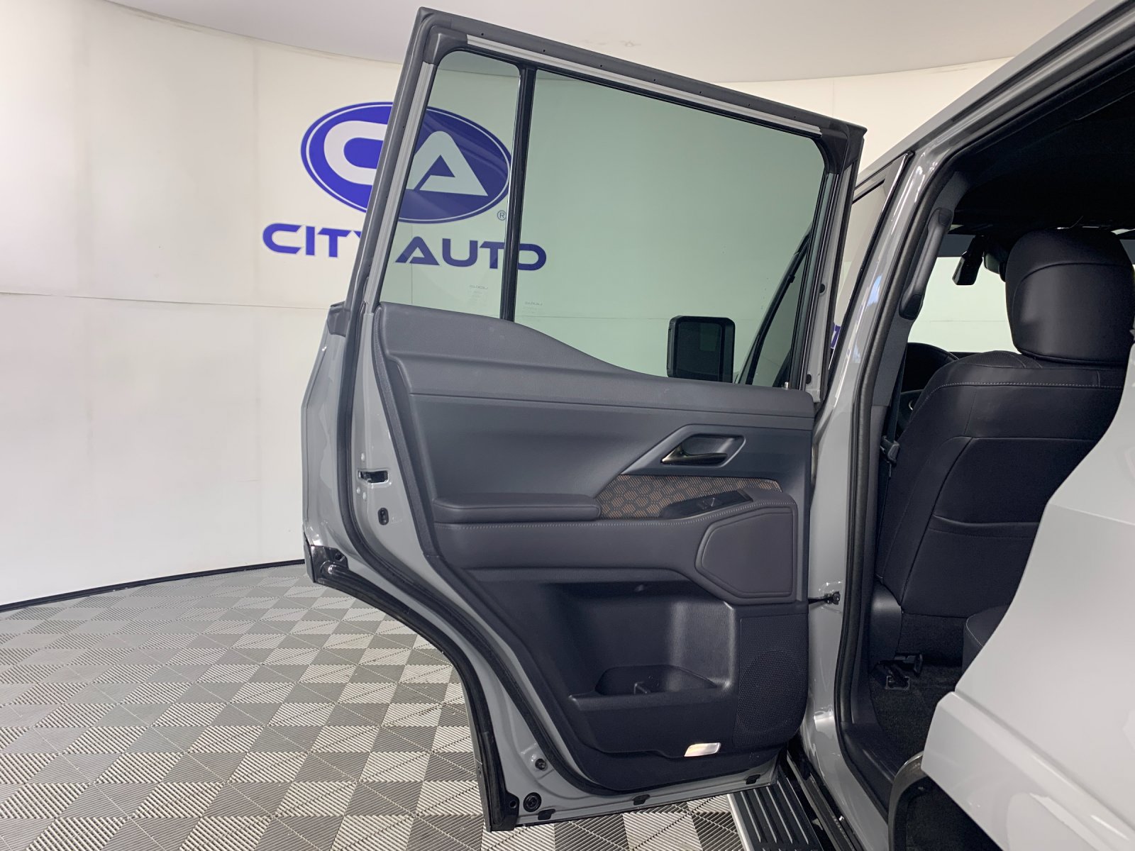 Used 2024 Lexus GX 550 w/ Cold Area Package AWD/4WD image 29