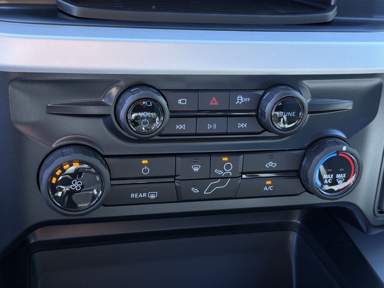 New 2027 Ford F450 XLT w/ 360-Degree Camera Package AWD/4WD image 21