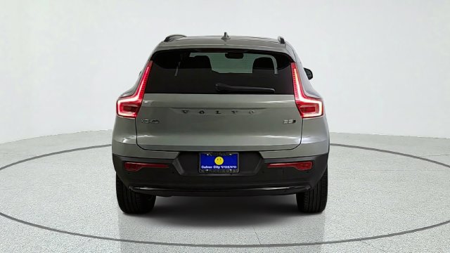 New 2026 Volvo XC40 B5 Plus w/ Protection Package Premier AWD/4WD image 6