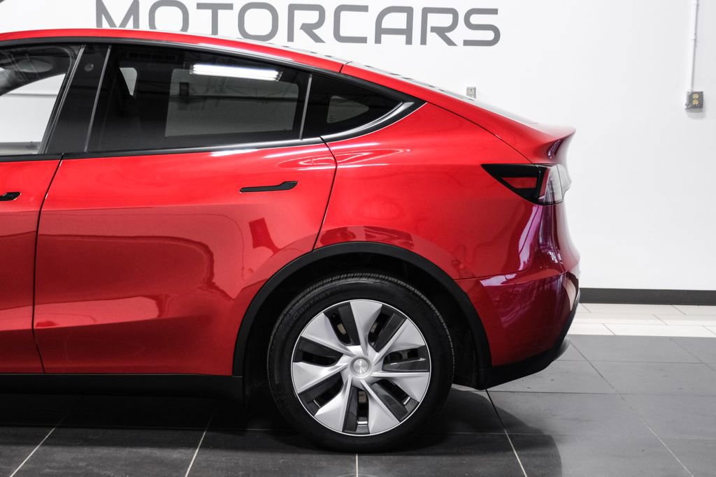 Used 2023 Tesla Model Y Long Range AWD/4WD image 14