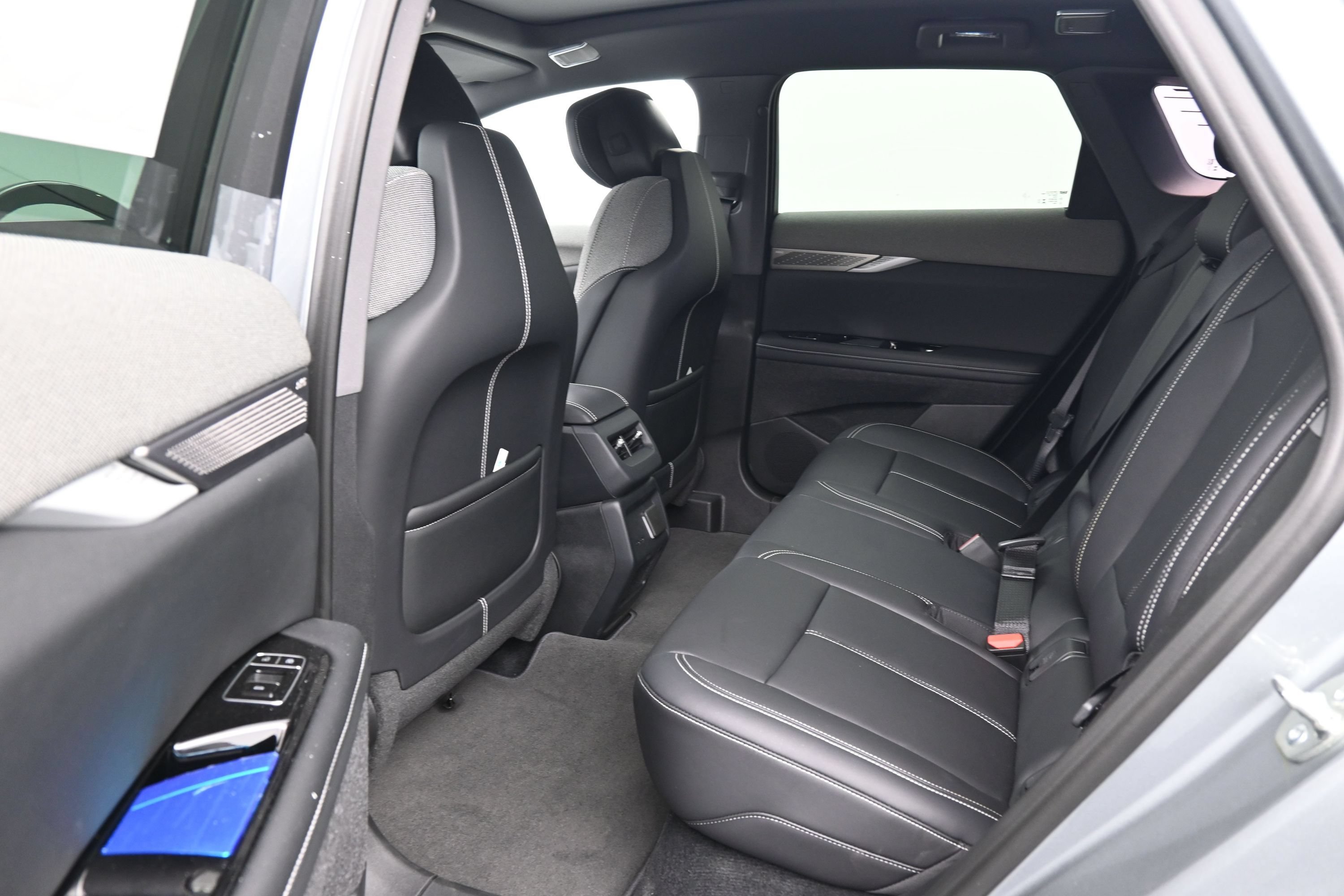 New 2026 Cadillac Optiq Luxury 1 AWD/4WD image 10