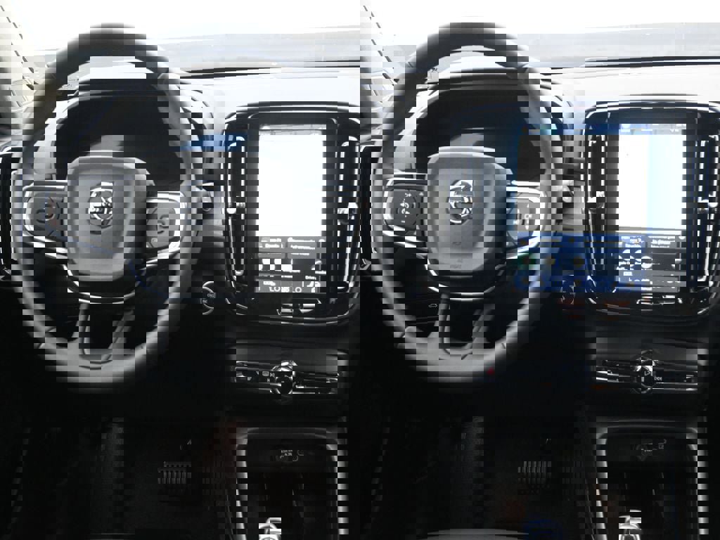 New 2026 Volvo XC40 B5 Plus AWD/4WD image 13