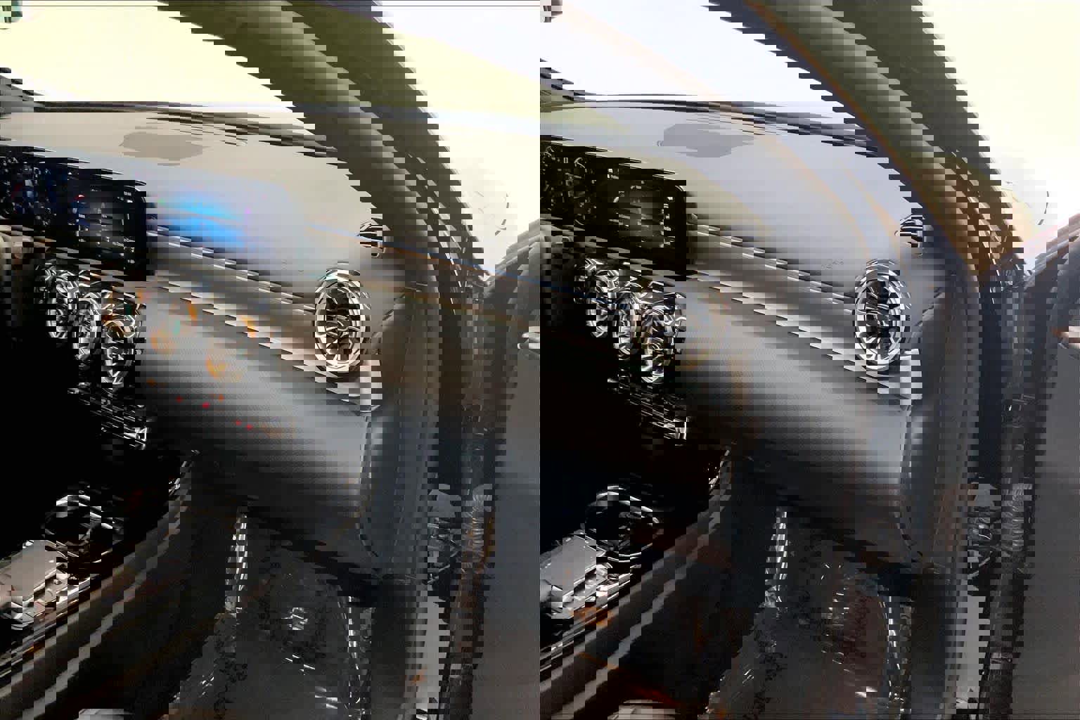 Certified 2022 Mercedes-Benz A 220 image 27