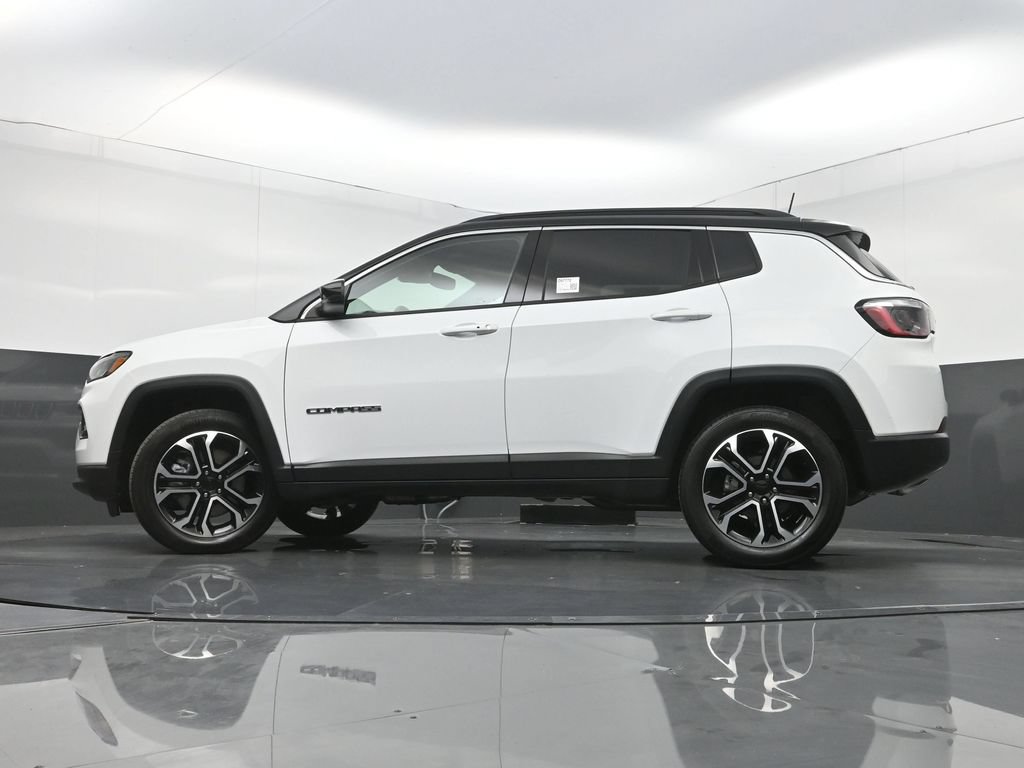 Used 2023 Jeep Compass Limited AWD/4WD image 23