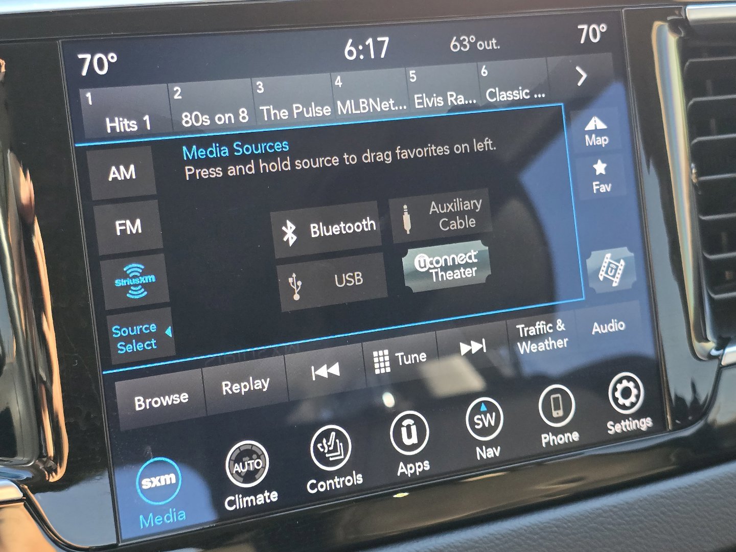 Used 2019 Chrysler Pacifica Touring-L Plus w/ Advanced Safetytec Group image 7