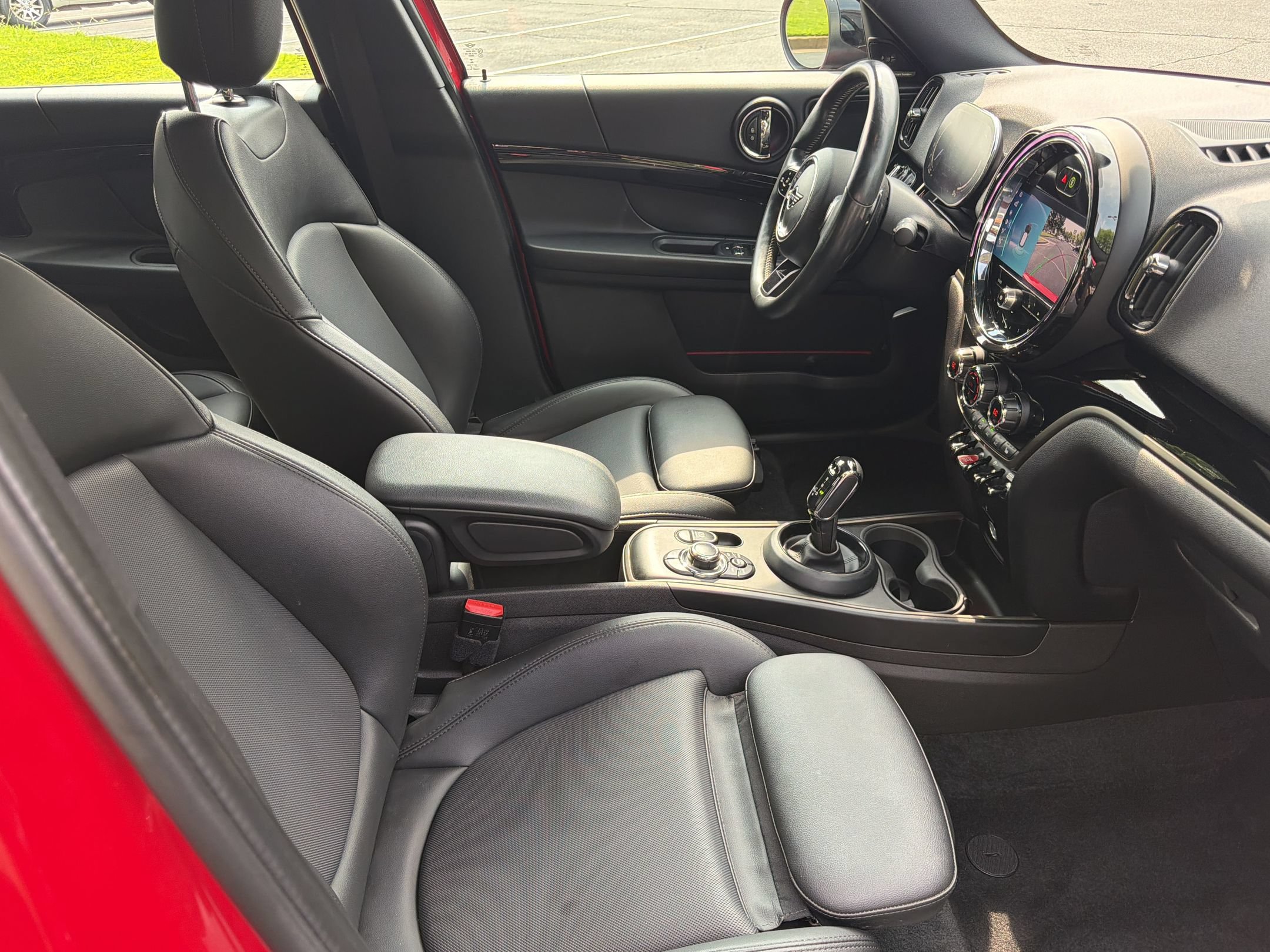Used 2022 MINI Cooper Countryman S w/ Premium Package FWD image 21
