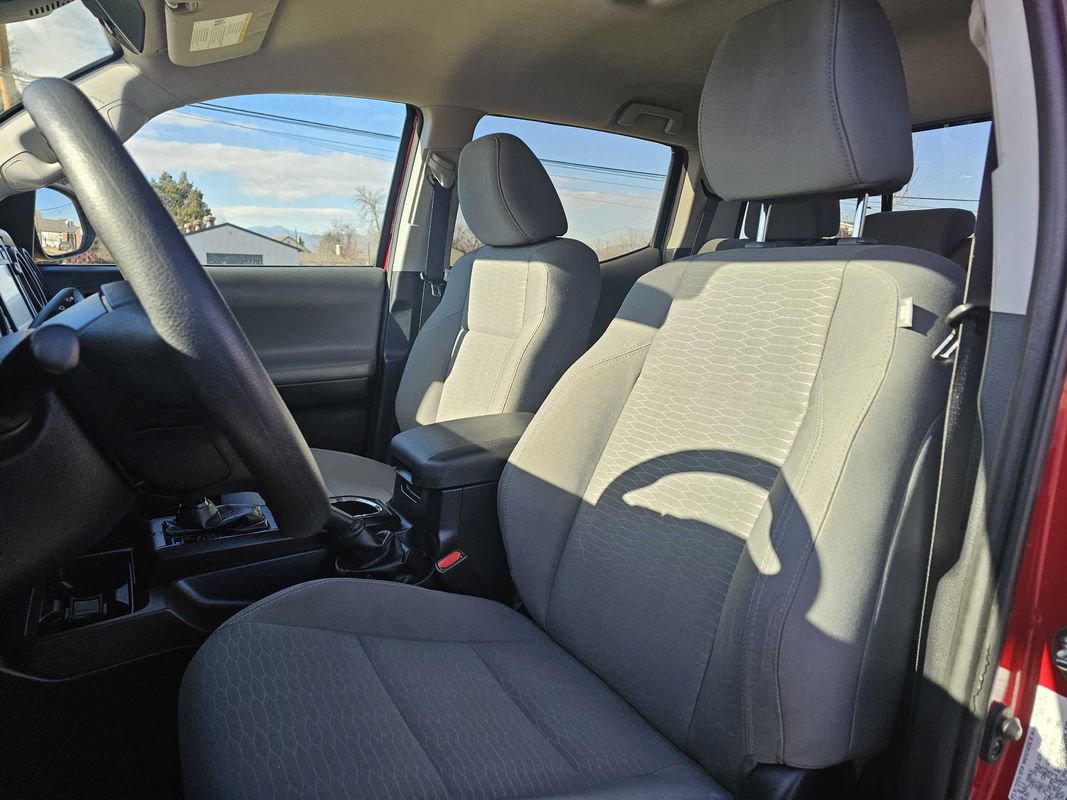 Used 2019 Toyota Tacoma SR w/ SR Convenience Package image 11