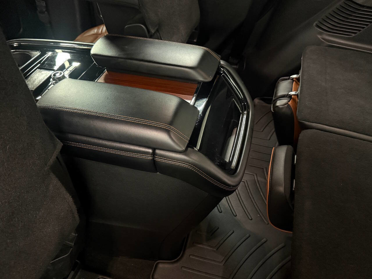 Used 2018 Lincoln Navigator Reserve w/ Technology Package image 23