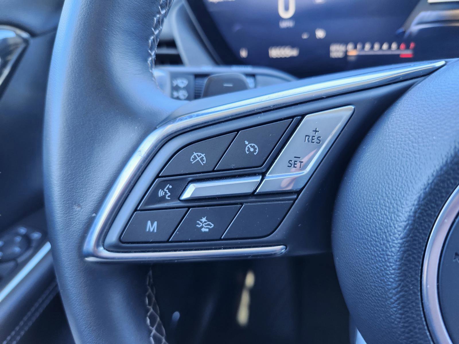Used 2025 Buick Envision Preferred AWD/4WD image 17