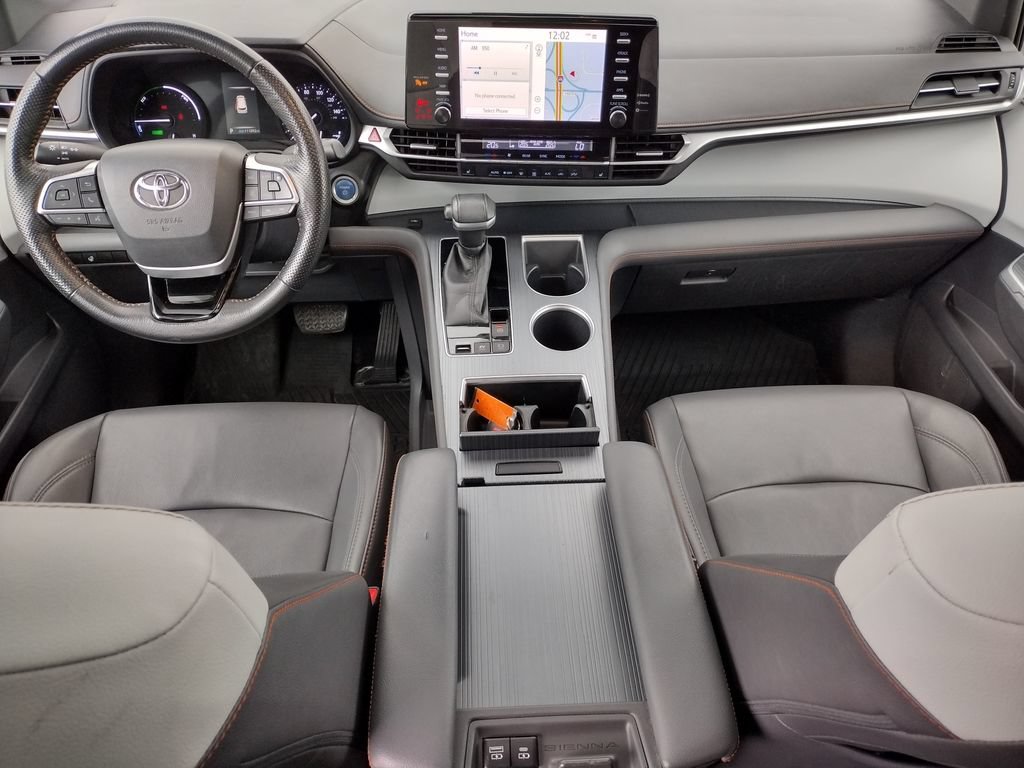 Used 2021 Toyota Sienna XSE AWD/4WD image 6