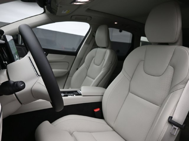 Used 2026 Volvo XC60 T8 Ultra w/ Protection Package Premier AWD/4WD image 10