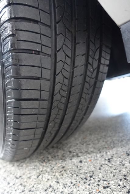 Used 2024 Buick Enclave Essence w/ LPO, Floor Liner Package FWD image 30