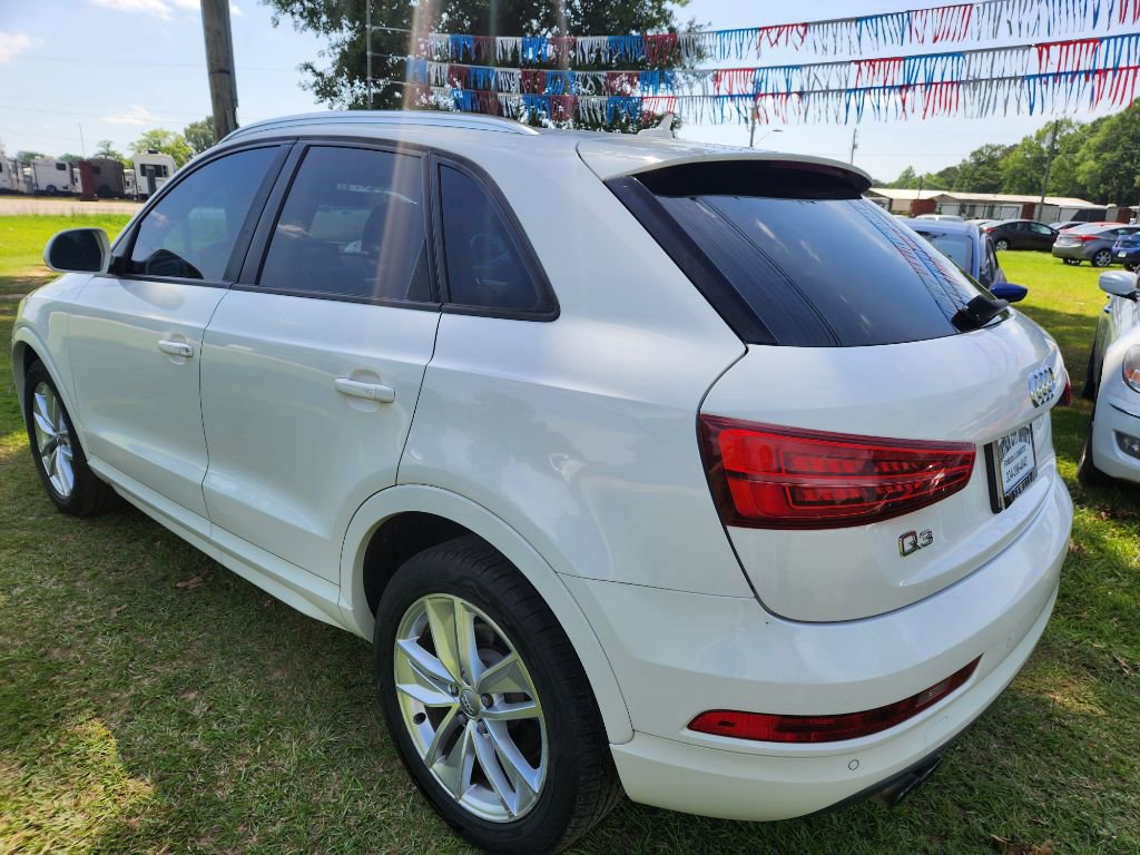 Used 2017 Audi Q3 2.0T Premium image 3