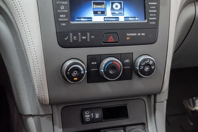 Used 2017 Chevrolet Traverse LS FWD image 18