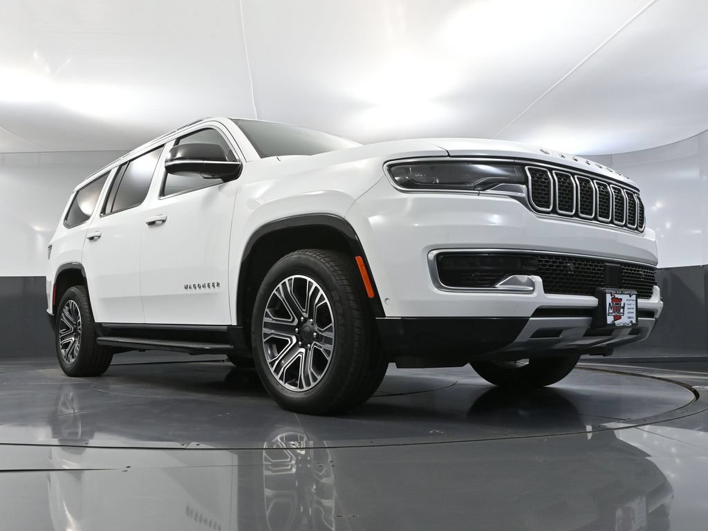 Used 2023 Jeep Wagoneer Series II AWD/4WD image 57