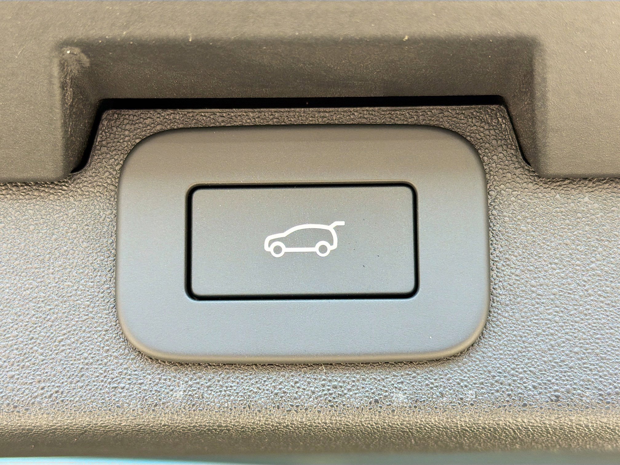 New 2026 Land Rover Discovery Limited Edition image 13