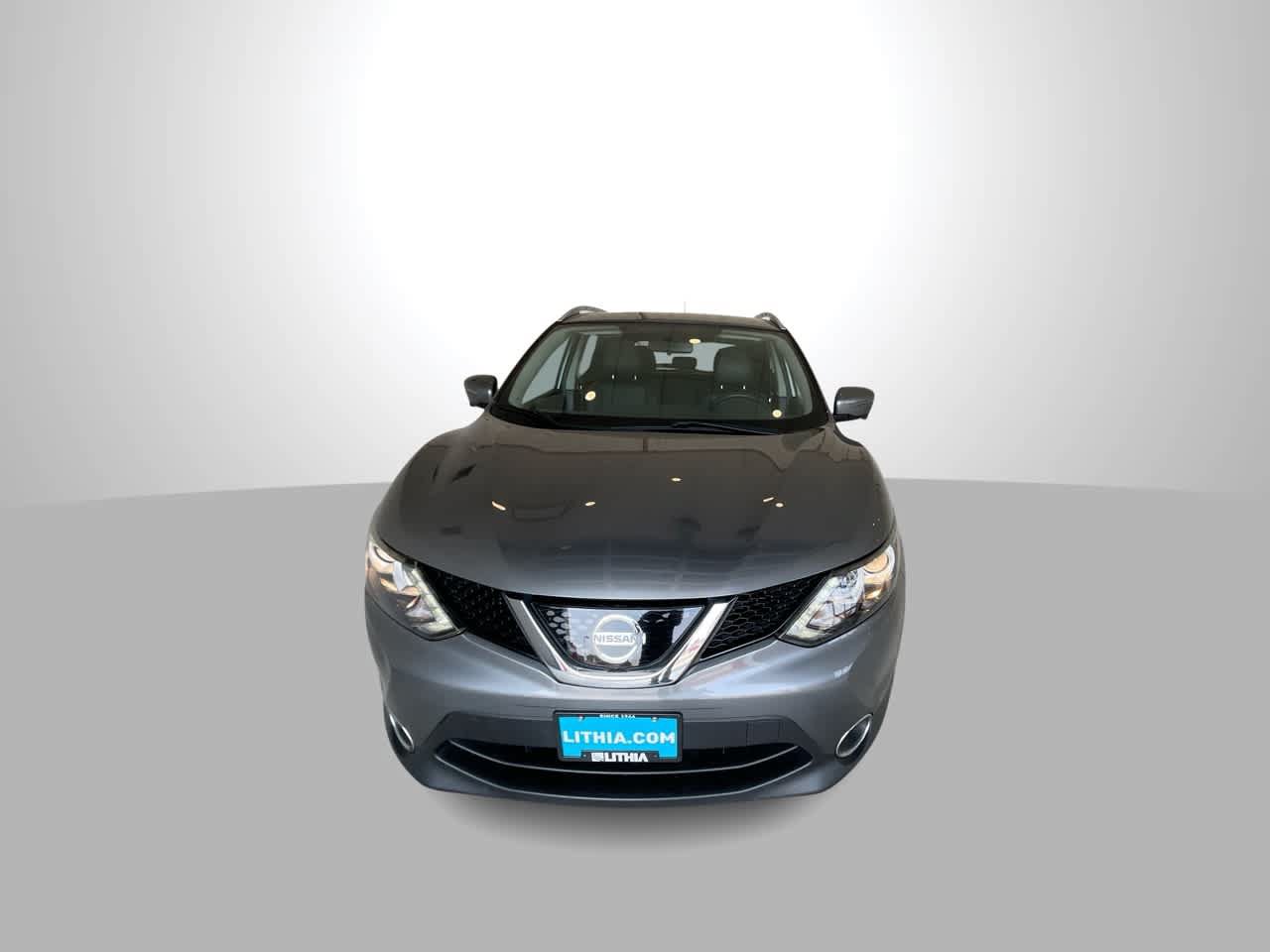 Used 2018 Nissan Rogue Sport SL AWD/4WD image 3