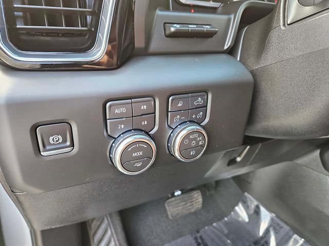 Used 2025 GMC Sierra 2500 Denali Ultimate w/ Max Trailering Package AWD/4WD image 32