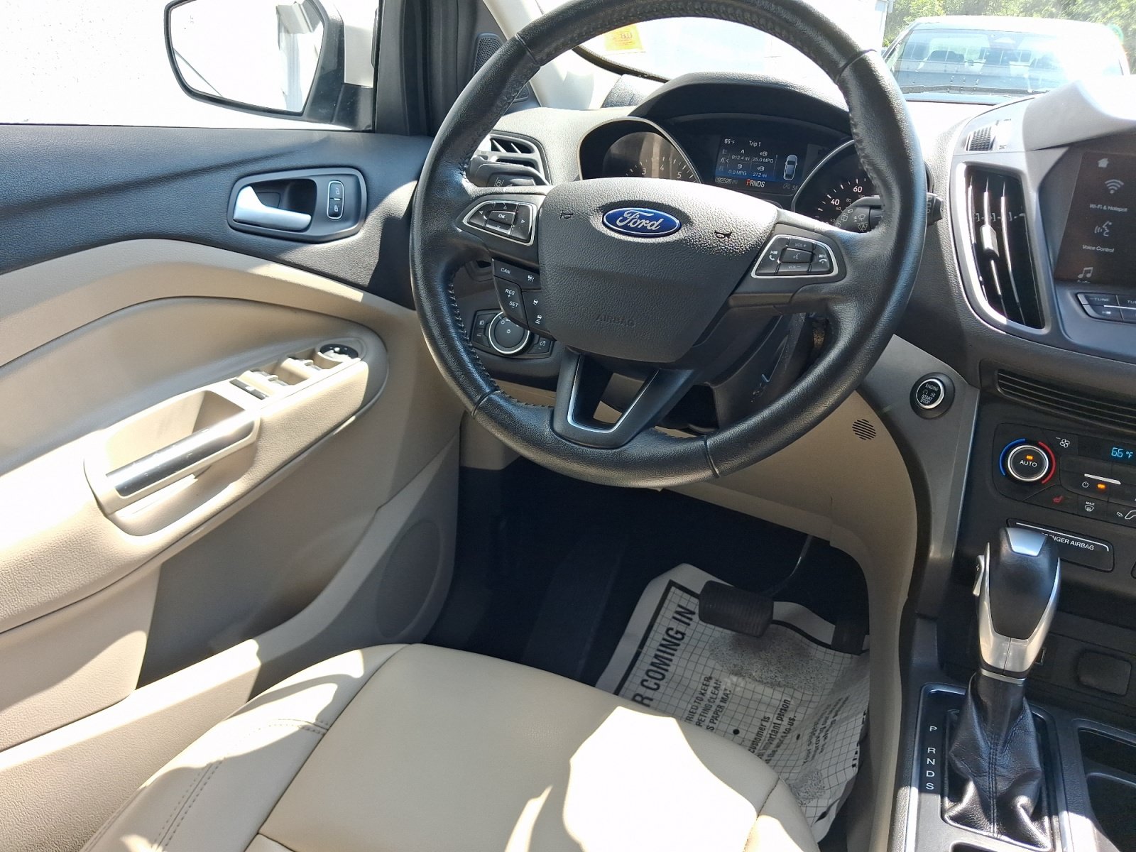 Used 2019 Ford Escape SEL AWD/4WD image 21