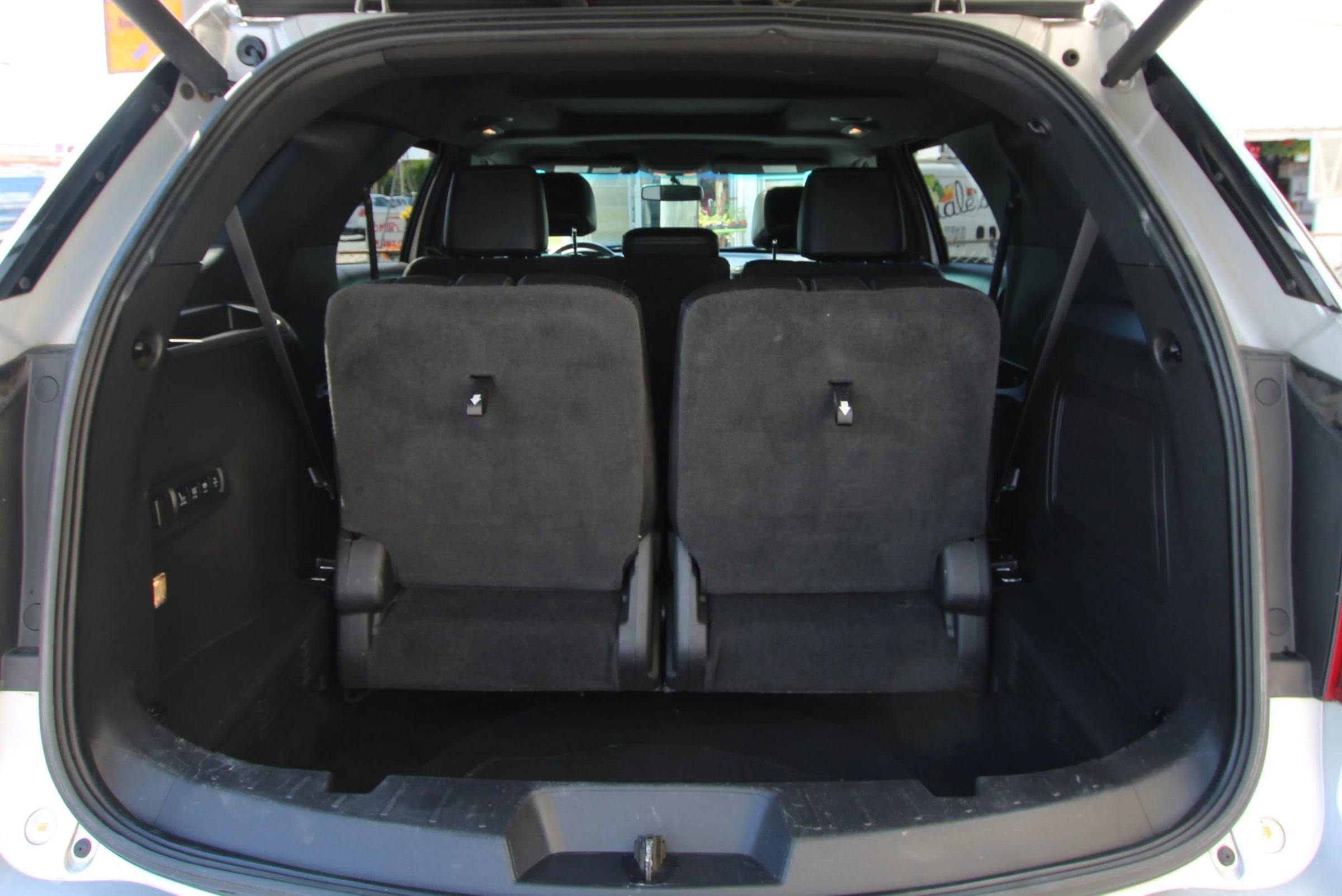 Used 2014 Ford Explorer Limited w/ Equipment Group 301A AWD/4WD image 13