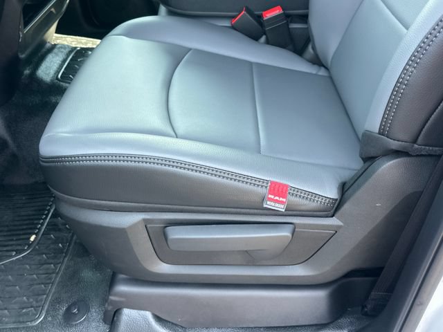 New 2026 RAM 5500 Tradesman w/ Chrome Appearance Group AWD/4WD image 13