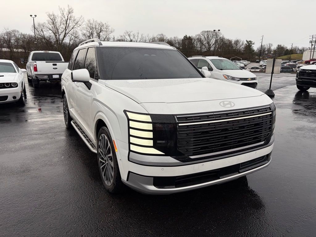 Used 2026 Hyundai Palisade Calligraphy image 2