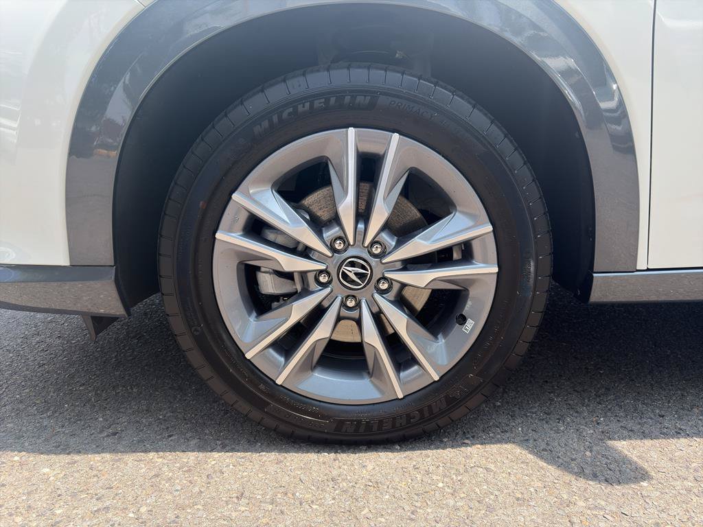 Certified 2025 Acura ADX AWD image 29