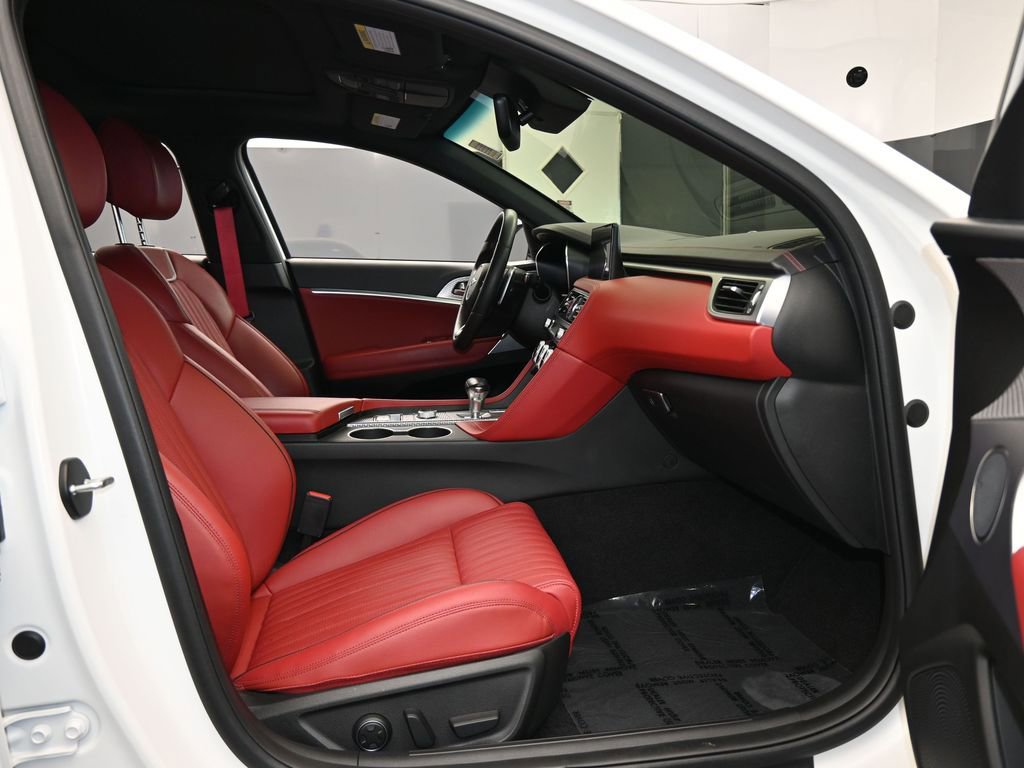 Used 2023 Genesis G70 3.3T w/ Sport Advanced Package image 46