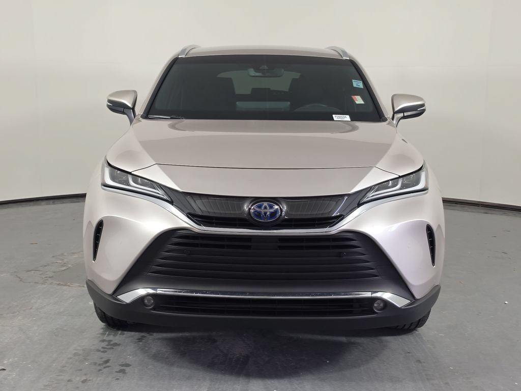 Certified 2023 Toyota Venza XLE AWD/4WD image 2