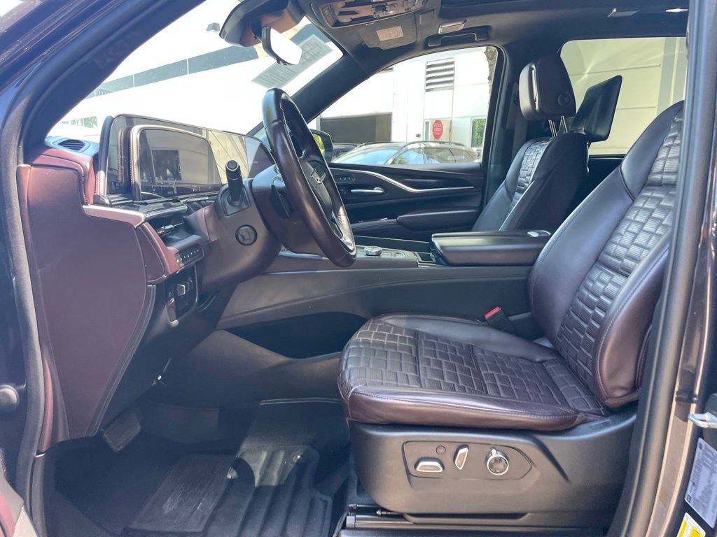 Used 2022 Cadillac Escalade Sport Platinum AWD/4WD image 19