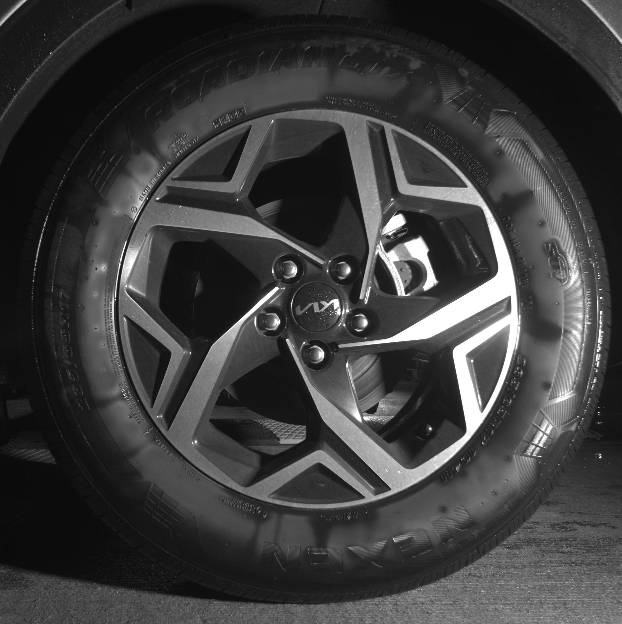 Used 2025 Kia Sportage LX image 14