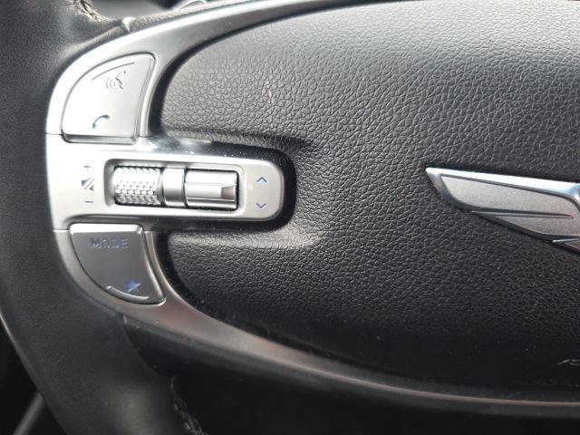 Used 2025 Genesis GV70 2.5T AWD/4WD image 18