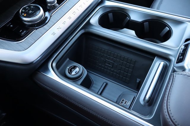 New 2025 Ford Expedition Max Platinum w/ Platinum Ultimate Package image 11