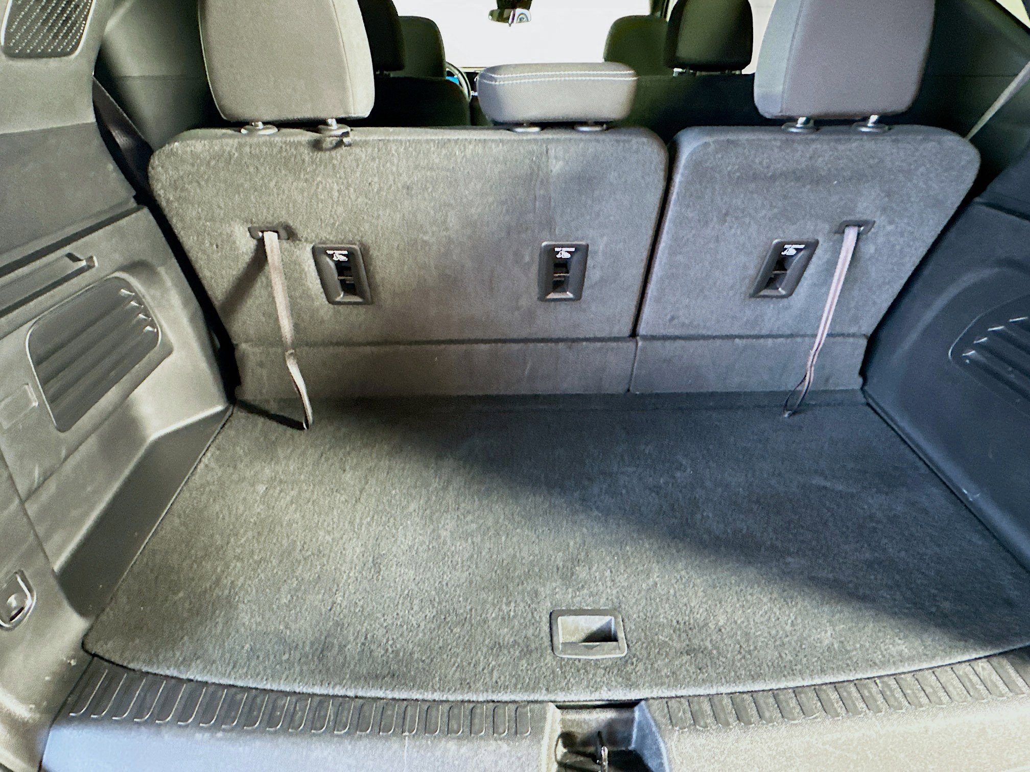 Used 2025 Chevrolet Traverse LT image 30